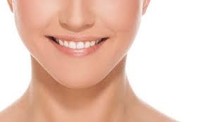 Beneficios:
► Define los rasgos en forma natural y 
► embellece el rostro con cambios apenas perceptibles.




